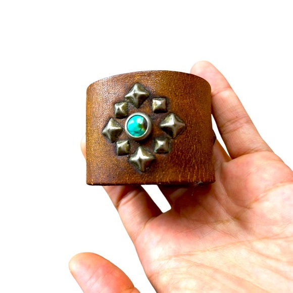 Vintage Jewelry - Vintage Leather Cuff with Southwestern design Turquoise and Silver Flower Design